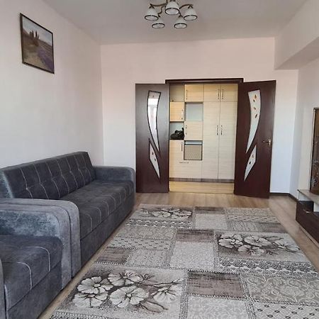 Flat In Central Bishkek公寓 外观 照片