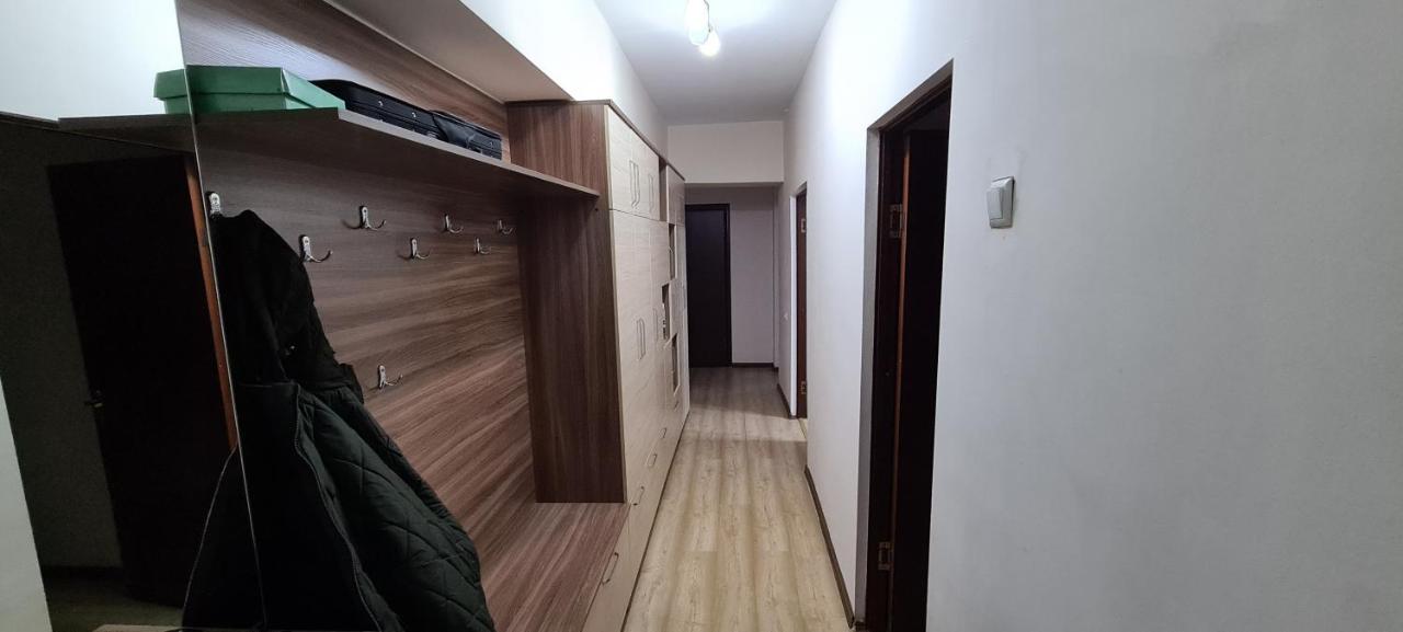 Flat In Central Bishkek公寓 外观 照片