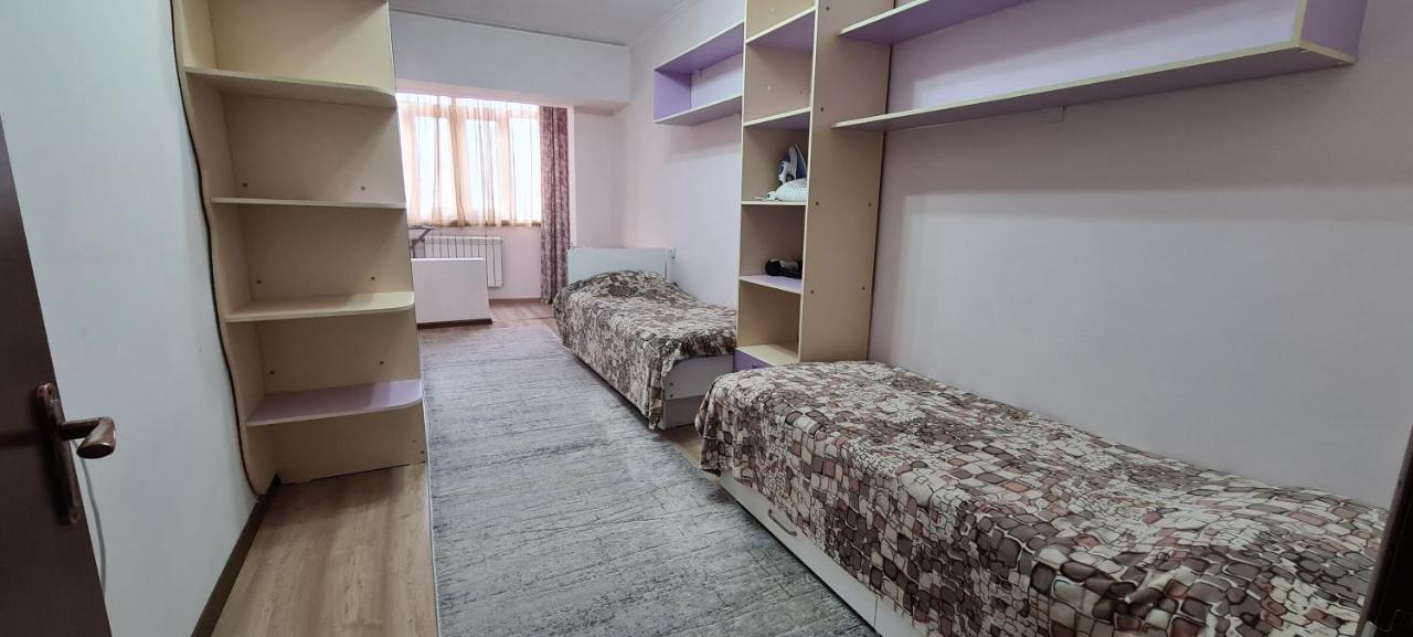 Flat In Central Bishkek公寓 外观 照片